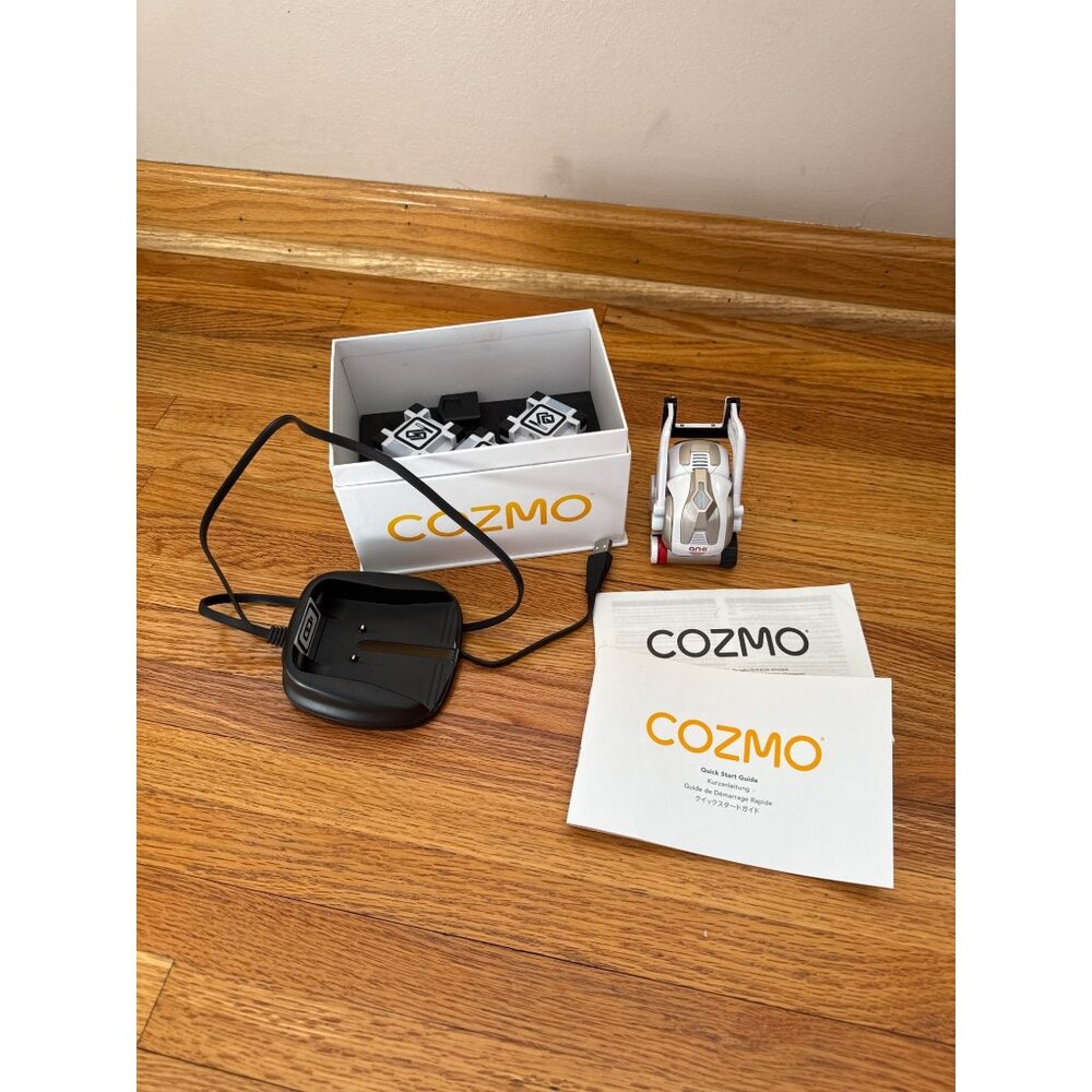 Anki Cozmo AI Intelligence Small Cube Robot Programming learning Takara Tomy